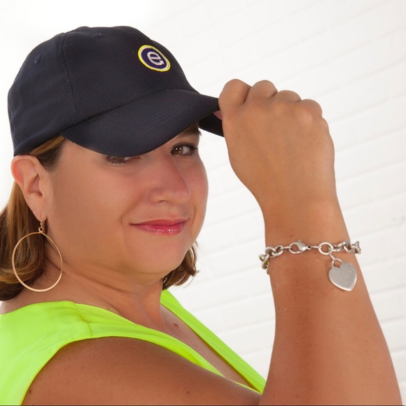 Meet your Posher, Sally - Picture 2 of 3